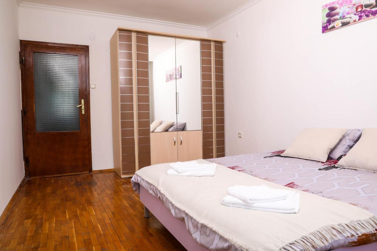 Krichim Apartments,Three-Bedroom, Large Apartment, Top Center 소피아 외부 사진